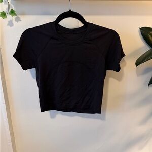 Lululemon Swiftly Tech Cropped Short Sleeve Shirt 2.0